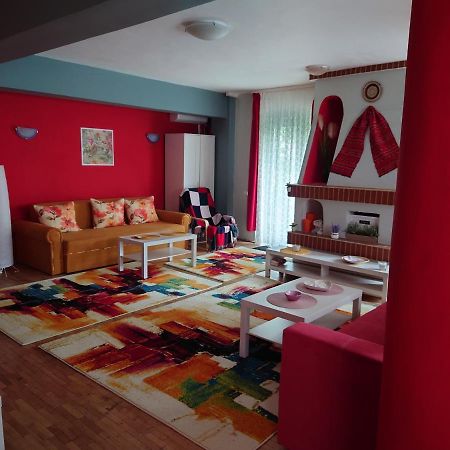 Andreea'S Apartments-Old Town Бухарест Экстерьер фото